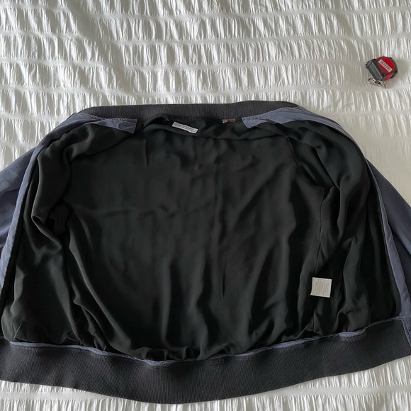 EQUIPMENT FEMME Abbot Silk Bomber Jacket - Picture 16 of 16